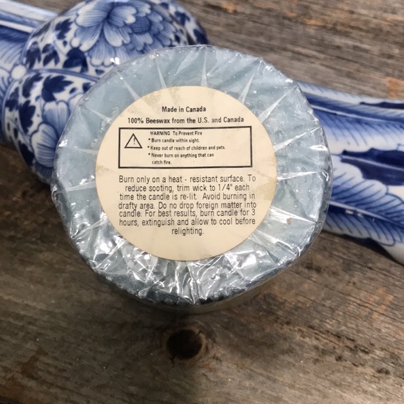 Lloyd Farms Pale Blue 100% Pure Beeswax Pillar Candle - Picture 5 of 5